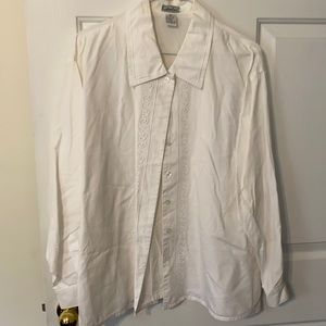 Gallagher white long sleeve blouse. 2XL